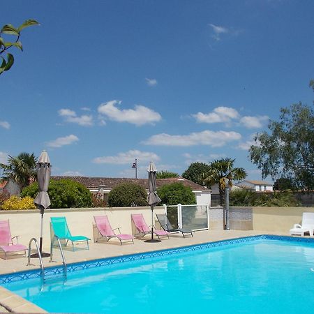 Le Clos Des Palmiers Saint-Ouen-d'Aunis Bagian luar foto