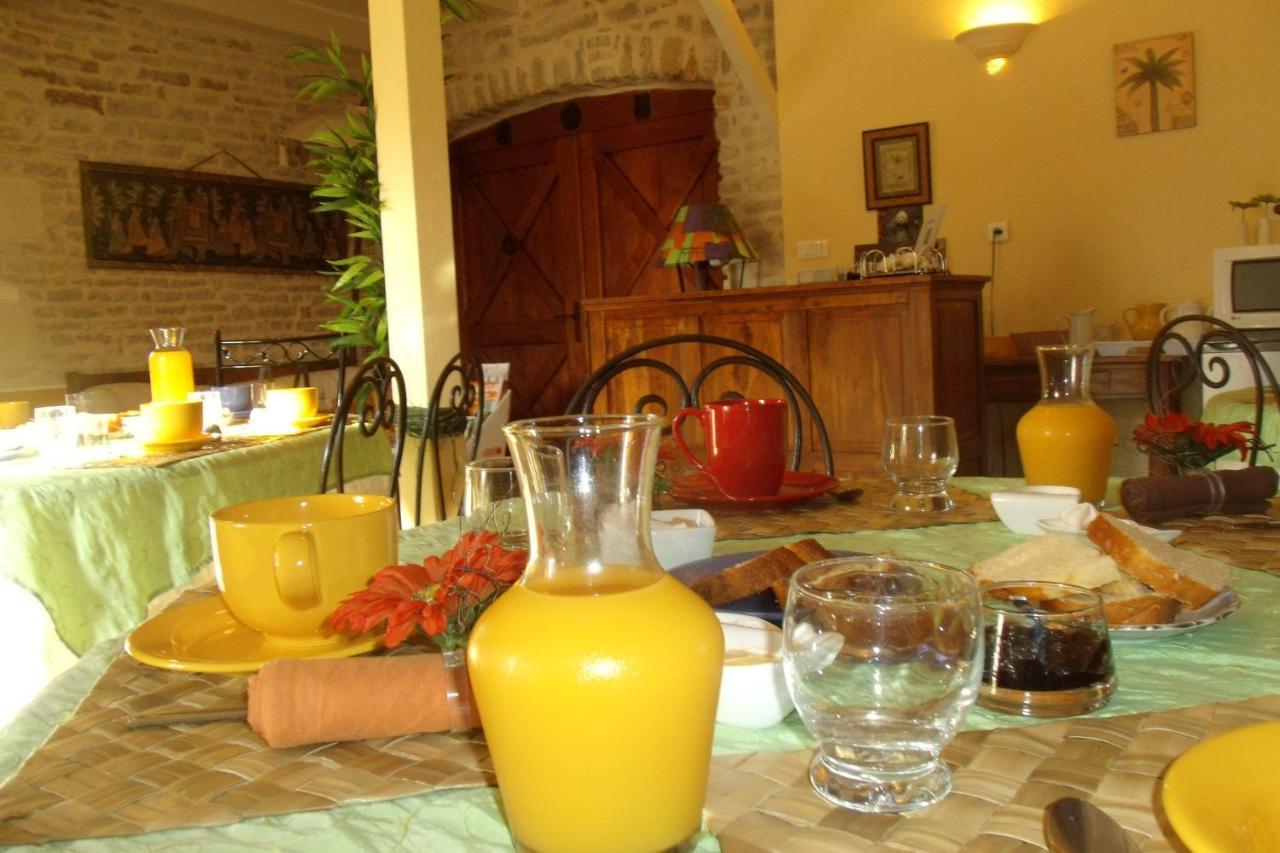Le Clos Des Palmiers Saint-Ouen-d'Aunis Bagian luar foto