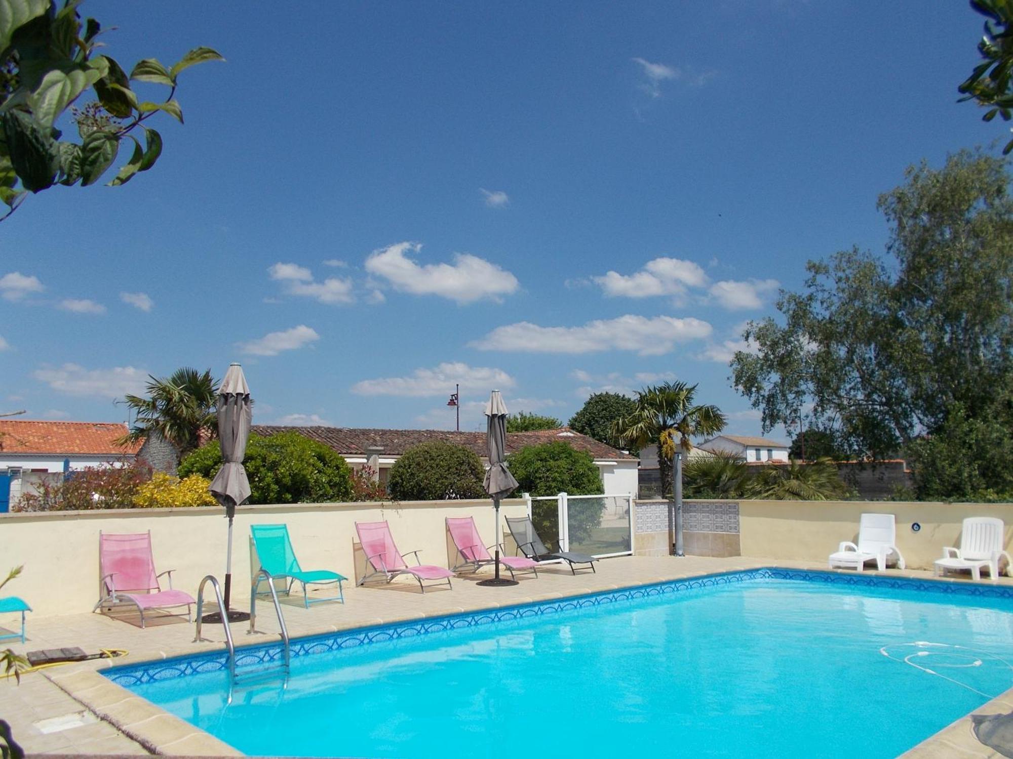 Le Clos Des Palmiers Saint-Ouen-d'Aunis Bagian luar foto