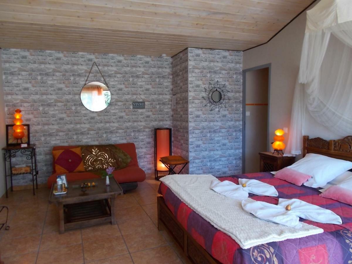 Le Clos Des Palmiers Saint-Ouen-d'Aunis Bagian luar foto
