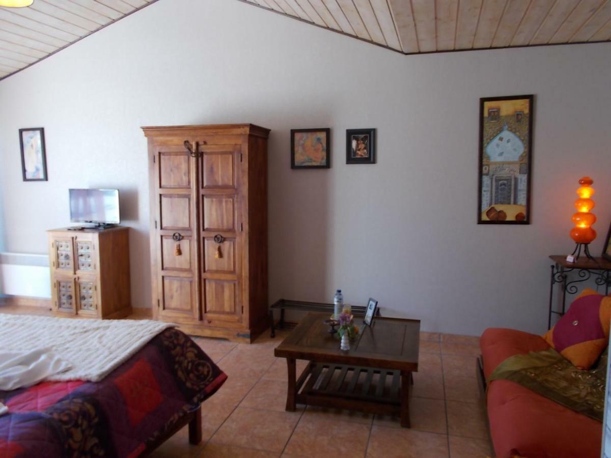 Le Clos Des Palmiers Saint-Ouen-d'Aunis Bagian luar foto